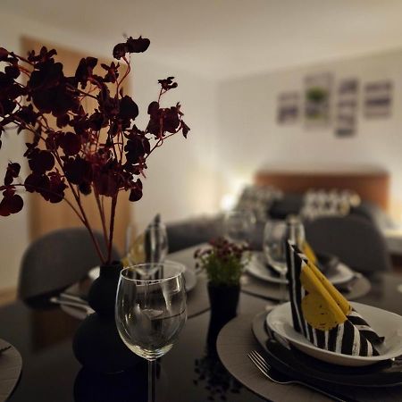 Holiness Apartmanok Сегед Екстериор снимка