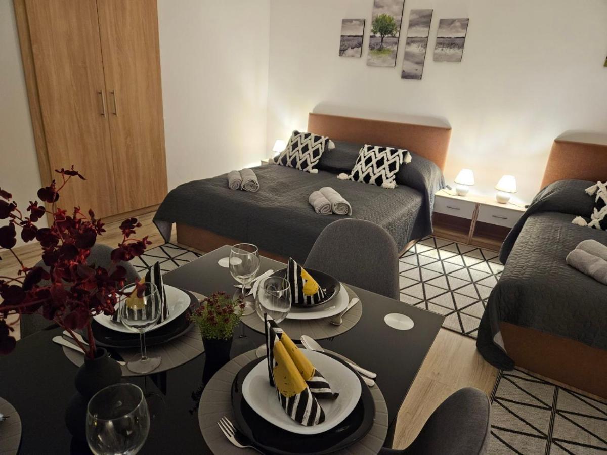Holiness Apartmanok Сегед Екстериор снимка